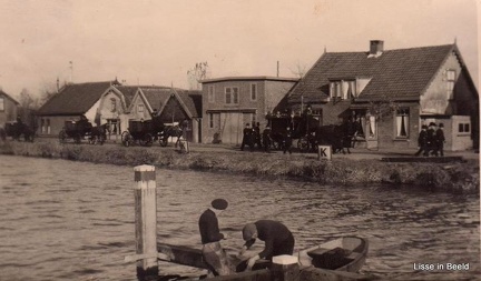 Een rouwstoet op de Lisserdijk