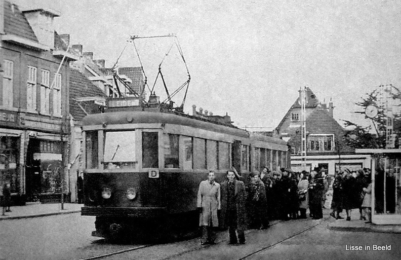 19-404-tram (2).jpg